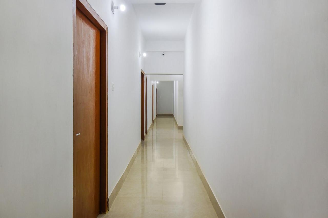 Hôtel Collection O Gs Residency à Guwahati Extérieur photo